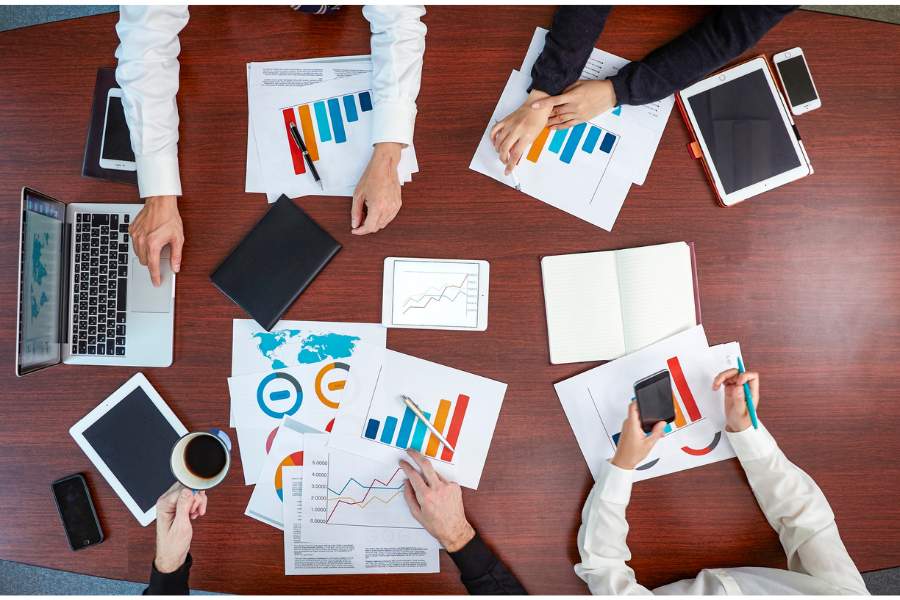 Bar chart showing student performance trends in the Big Data Training Course, highlighting learning progress in Spark, Hadoop, and cloud technologies